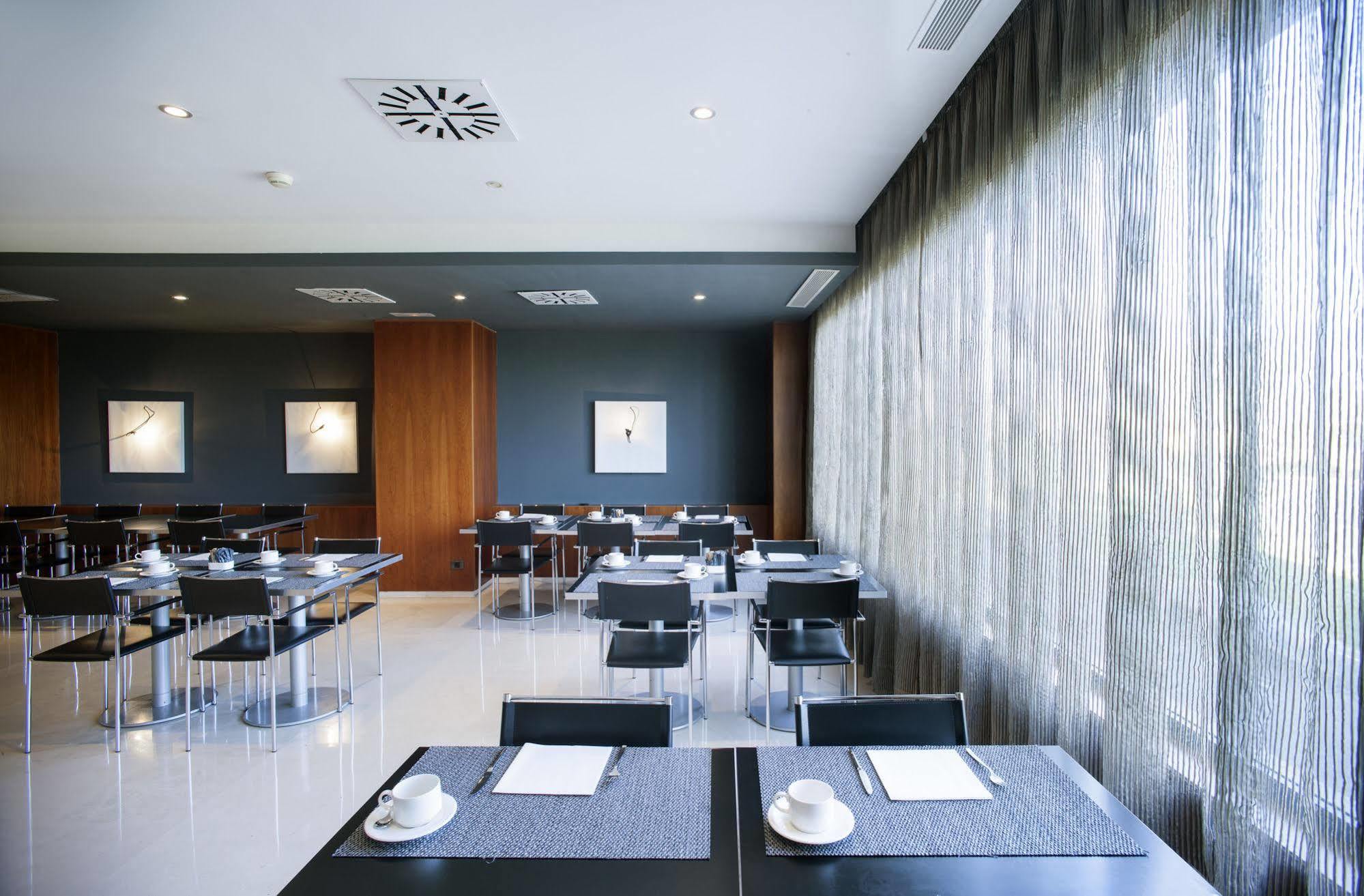 Ac Hotel Huelva By Marriott Екстериор снимка
